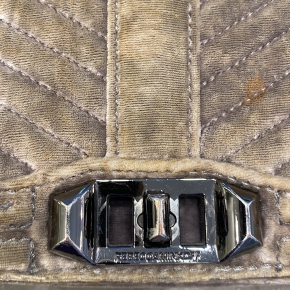 Rebecca Minkoff  Chevron Quilted Crossbody Bag Gray Removable Strap Clutch
C - Picture 9 of 13